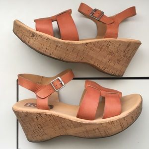 Cute & Comfortable Korks Wedge Sandals